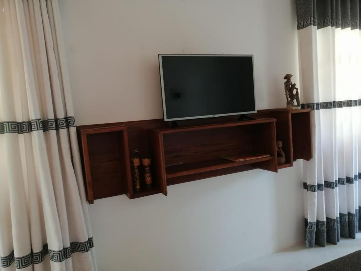 Jennifer'S Villa 尼甘布 外观 照片